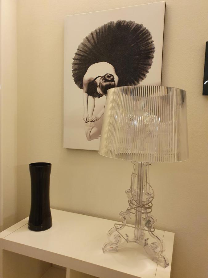 Residenza Venturini Hotel เปียเชนซา ภายนอก รูปภาพ